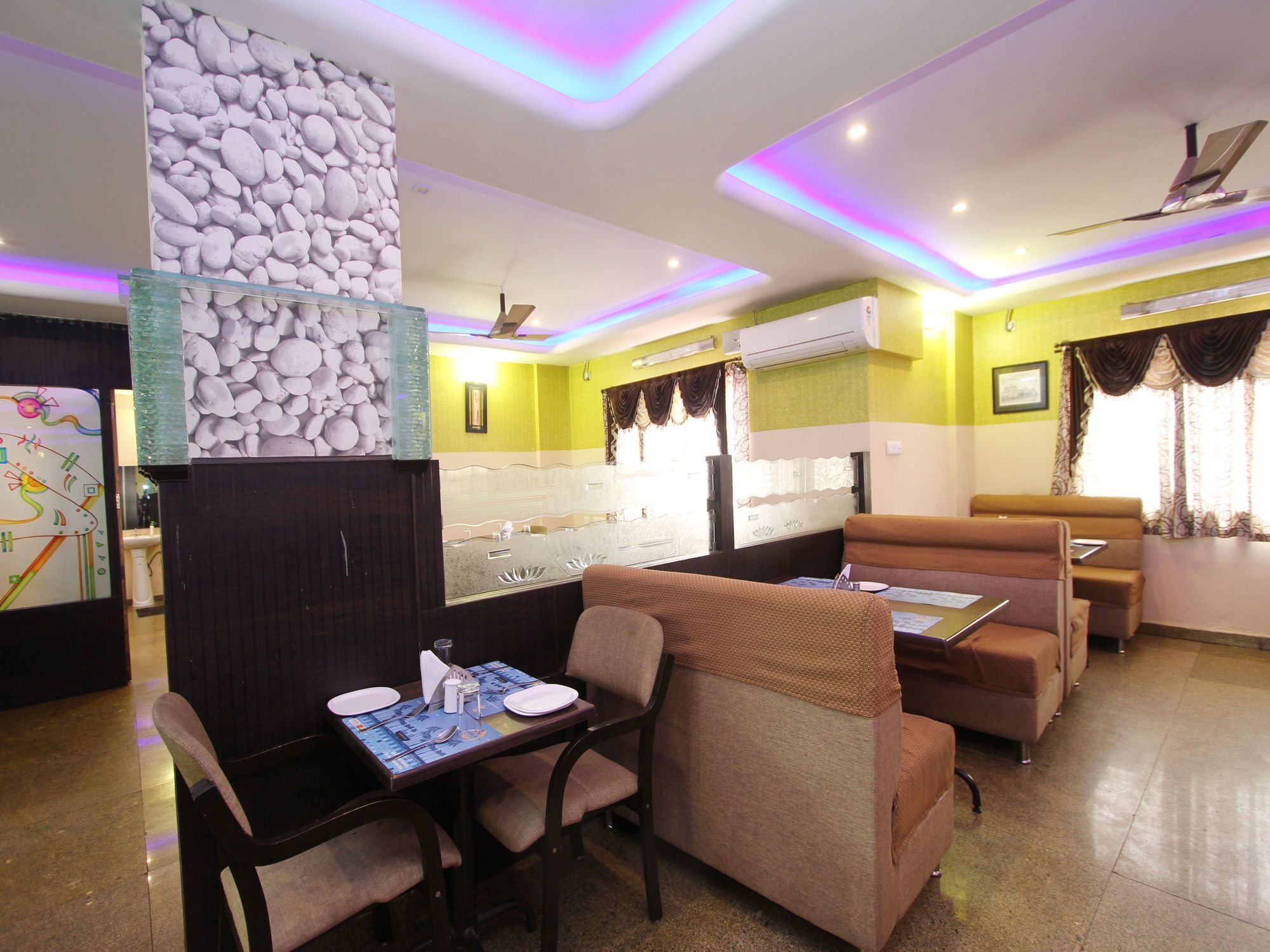 فندق Super Collection O Goyal Residency Kammasandra المظهر الخارجي الصورة